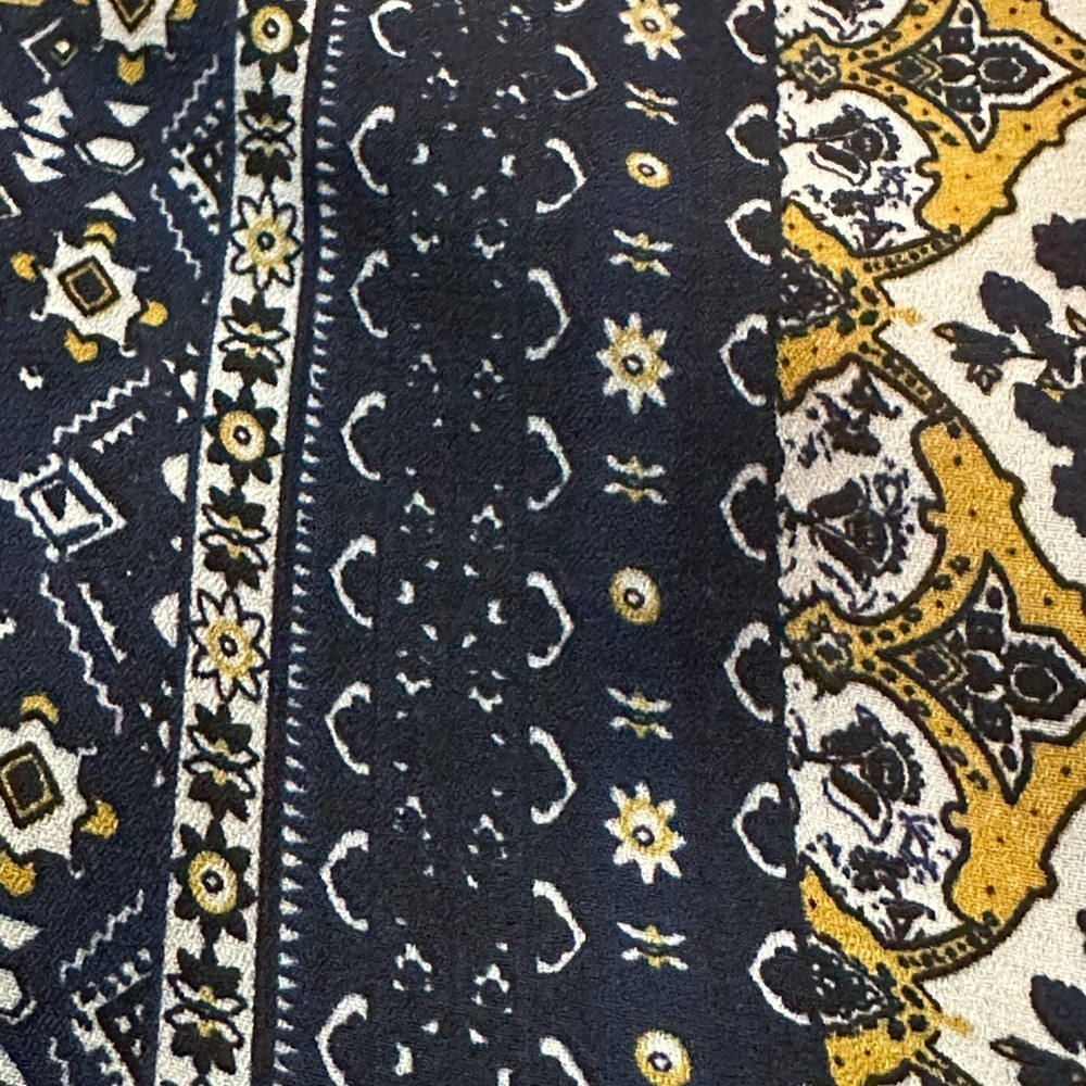 West Kei Black and Cream 3/4 Sleeve Blouse - Picture 7 of 7